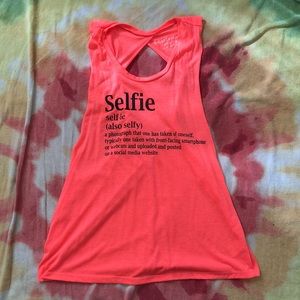 "Selfie" Tank Top size L